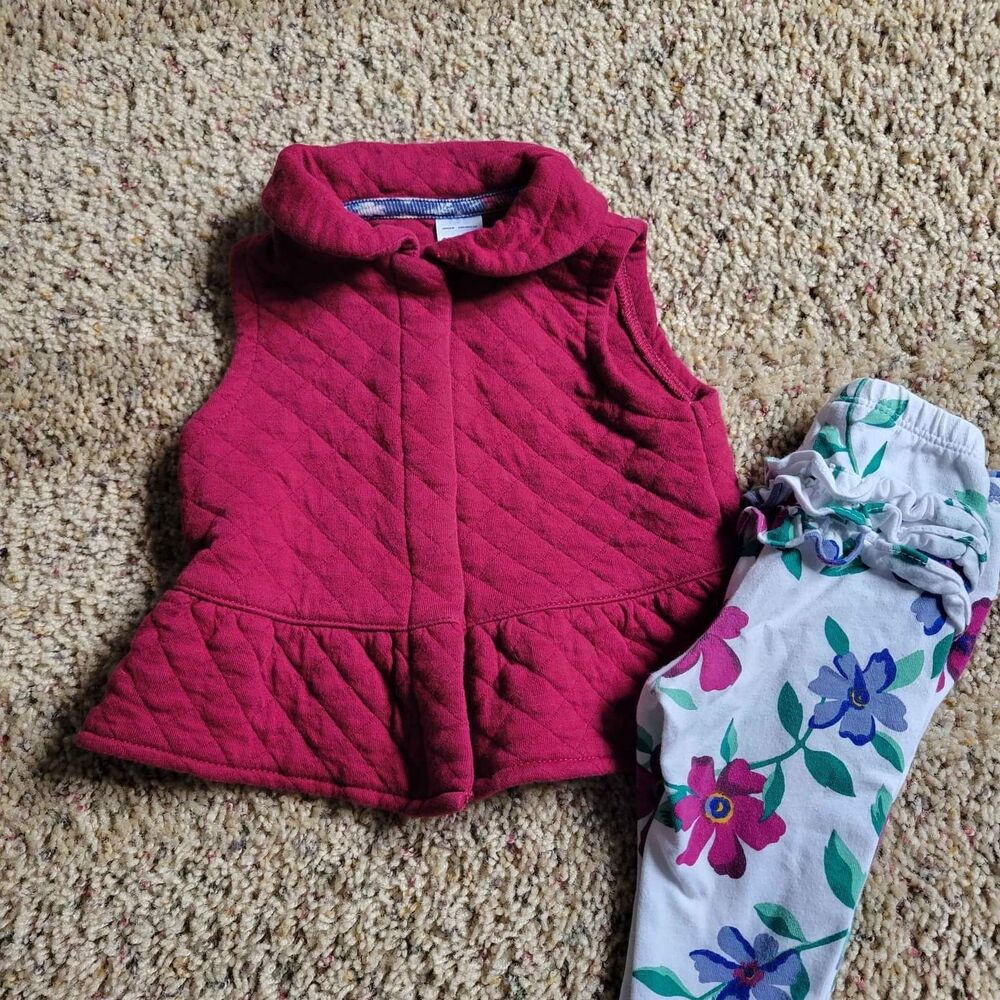 Girls Size 3-6 Months Outfit Carter's Old Navy Leggings and Vest